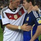 5c8b7229360000c81a6d19ef