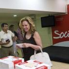 Ana Rodriguez, exmujer del dirigente socialista José Bono, vota hoy en Toledo