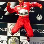 5c8aef7a2500000704c9e133