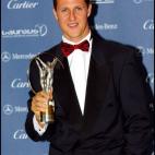 5c8aef7e360000ba1a6c4d20