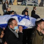 Entierro de una de las v&iacute;ctimas del atentado de Beersheba.