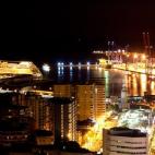 Además de las playas, en Málaga se pueden encontrar varias azoteas donde tomar algo. Esta terraza, en concreto, goza de un excelente ambiente juvenil. Seguro que el precio de sus consumiciones ha resultado ser uno de los atractivos a la hora d...