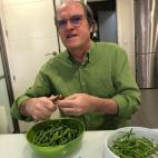 Cocinando un domingo en casa