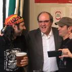 De cañas con militantes del PSOE en La Latina