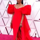Angela Bassett, de Alberta Ferretti