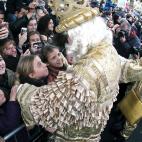 5c8ad6b9240000f404a3c83f