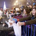 5c8ad6bb240000f7054c8c69