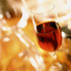 El jerez es un tipo de vino de uva blanca típico en el sur de España. Durante un tiempo ha sido considerado por algunos algo viejuno y aburrido, pero se está poniendo de moda. Y nosotros nos apuntamos.