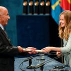 La princesa Leonor British y el director Peter Brook.