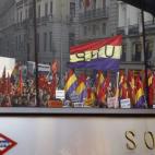 5c8ac18c250000bd0581b066