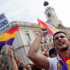 5c8ac195360000c81a6c0371