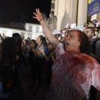 5c8ac15b230000dd0423a5d2