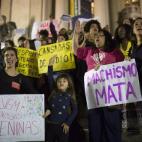 5c8ac15c2400000a05a3a121