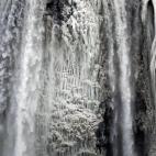 Las cataratas del Niágara congeladas en Ontario, Canadá