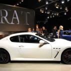 Este deportivo puede superar los 300 km/h y de ponerse de 0 a 100 km/h en 4,6 segundos, posee un potente motor V8 de 4.7 litros y 450 CV.