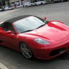 El clásico italiano es un imprescindible para las celebridades, y Leo no se pudo resistir.