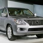 También posee una SUV todo terreno de 362 caballos de fuerza