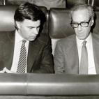 5c8b6ebc240000f404a4b3b2