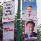 Carteles electorales.