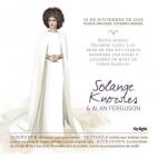 Antes de su enlace con Alan Ferguson el 16 de noviembre de 2014 ya se sabía que la cantante siempre había lucido un estilo muy característico, pero el look de su boda fue inigualable ¿Llegar a tu boda en una preciosa bici adornada con flores...