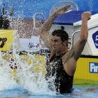 Es de todos conocida la nada saludable dieta que lleva el gran nadador estadounidense Michael Phelps . Información publicada por varios medios señalan que el atleta consume 12 mil calorías al día y que gran parte de su dieta se basa en comi...