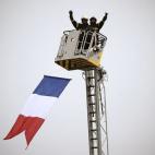 5c8b946e2000009d0370f562