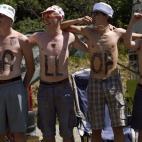 5c8b946f240000f7054dade8