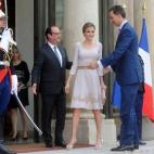 5c8b808422000031001b12a2