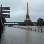 Las autoridades cuentan con que el nivel del río siga subiendo por lo menos unas horas más.