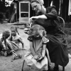 5c8a61e0240000f404a3033d