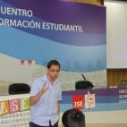 En una reunión de Juventudes Socialistas.