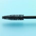 DAÑO: 2 / 5 CUÁNDO DEBERÍAS REEMPLAZARLOS: Cada tres meses. El maquillaje está cubierto de bacterias: las tuyas propias. Dependiendo del tipo de maquillaje, puede que tengas que reemplazar determinados productos más de una vez al año. Si ...