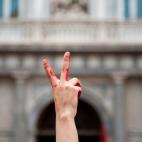 5c8b833e2500000d04cadb37