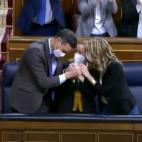 Ahora sí, ahora sí se ha aprobado la reforma: emoción entre Sánchez, Calviño y Díaz