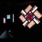 En un emblemático edificio de Antonio Palacios, una de las personas que configuró la estética de esta zona de Madrid, se encuentra la sala de exposiciones Alcalá 31. Arte contemporáneo de acceso libre y gratuito para los ciudadanos es el le...