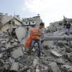 5c8ac421230000d50423aa14