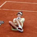 5c8b332f250000e203ca4a1e