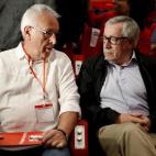 5c8b77ef250000e203cabf97