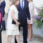 5c8af718240000f404a3f64a