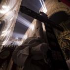 Los penitentes de la Hermandad y Cofradía de Nuestro Padre Jesús de los Reyes en su Entrada Triunfal en Jerusalén, María Santísima de la Victoria y Nuestra Señora de la Palma, momentos antes de la procesión del Domingo de Ramos, una de la...