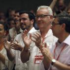 5c8a4ee1250000520680fab8