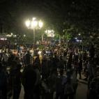 Los aficionados de Leganés no tardaron en salir a las calles de la localidad madrileña cuando su equipo certificó su ascenso en Miranda de Ebro. La plaza de España fue el punto elegido por los leganenses para las celebraciones.