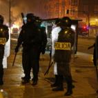 5c8b7623360000c81a6d247c