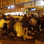 5c8b7627240000f7054d8a80