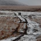 Las condiciones de vida en este remoto lugar de Rusia son difíciles. Apenas hay carreteras y para la única manera de llegar a numerosos lugares es en avión.