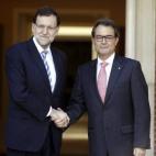 5c8b5fce360000ba1a6ceb9a