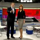 5c8aefe2360000c81a6c4dd2