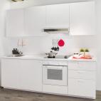 Una combinaci&oacute;n tipo de 240x60x228 cm pasa de 813 &euro; a 699 &euro;. Esta combinaci&oacute;n incluye z&oacute;calos, frentes, tiradores, encimeras, accesorios interiores, bisagras, patas, cajones, encimera, fregadero y grifo.