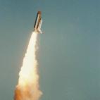 Las fotos largamente olvidadas del accidente del Challerger han sido encontradas por Michael Hindes.