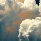 Las fotos largamente olvidadas del accidente del Challerger han sido encontradas por Michael Hindes.